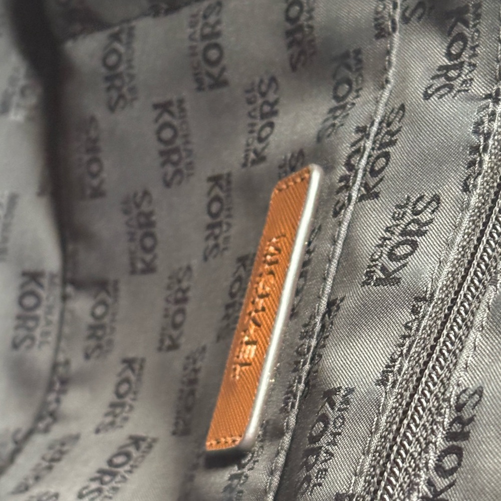 Michael Kors Black and Brown Tote Bag Classic Design - Picture 7 of 12